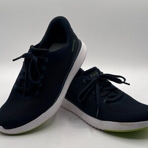 Kizik Men's Black Sneakers